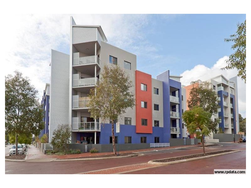 27/2 Walsh Loop, Joondalup WA 6027