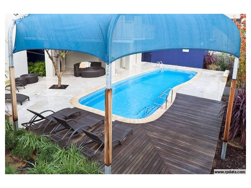 27/2 Walsh Loop, Joondalup WA 6027