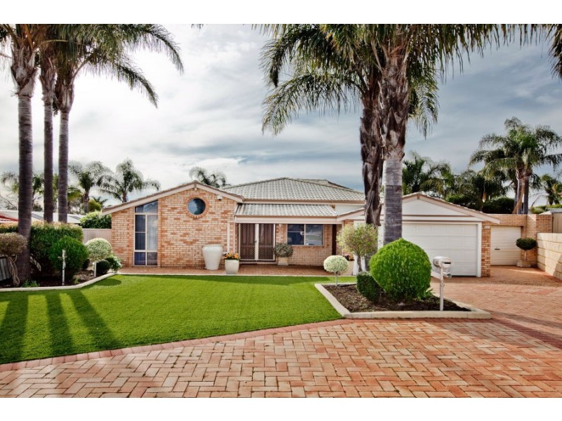 5 Carmil Place, Alexander Heights WA 6064