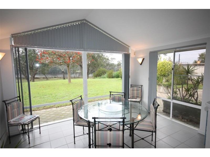 49 North Road, Bassendean WA 6054