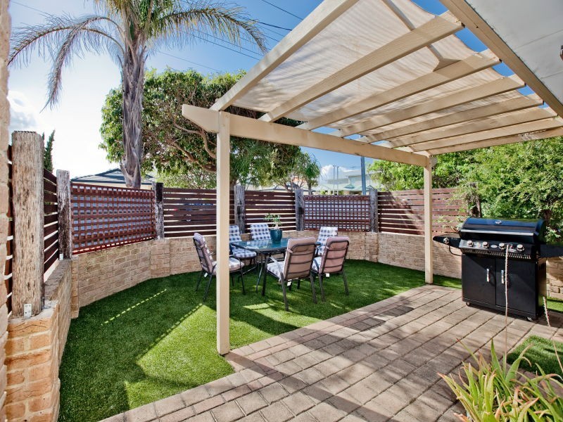 1/229 Grand Promenade, Doubleview WA 6018