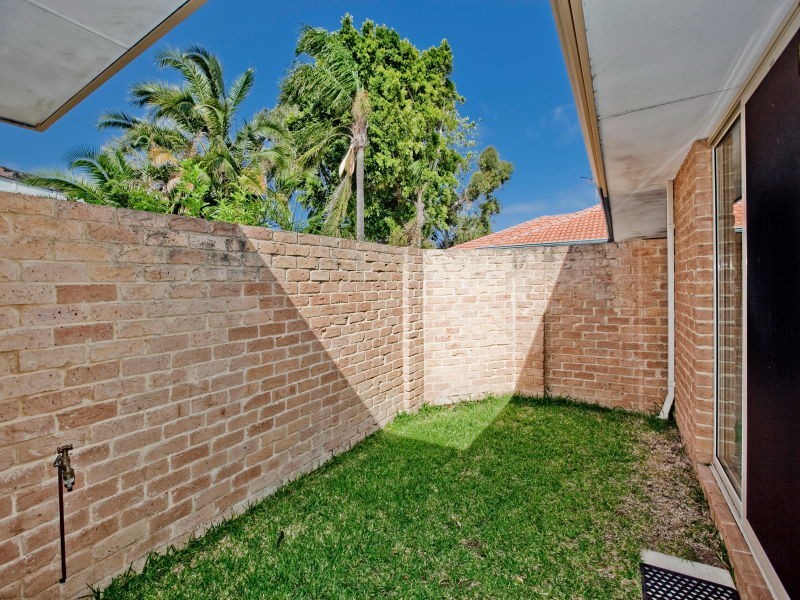 1/229 Grand Promenade, Doubleview WA 6018