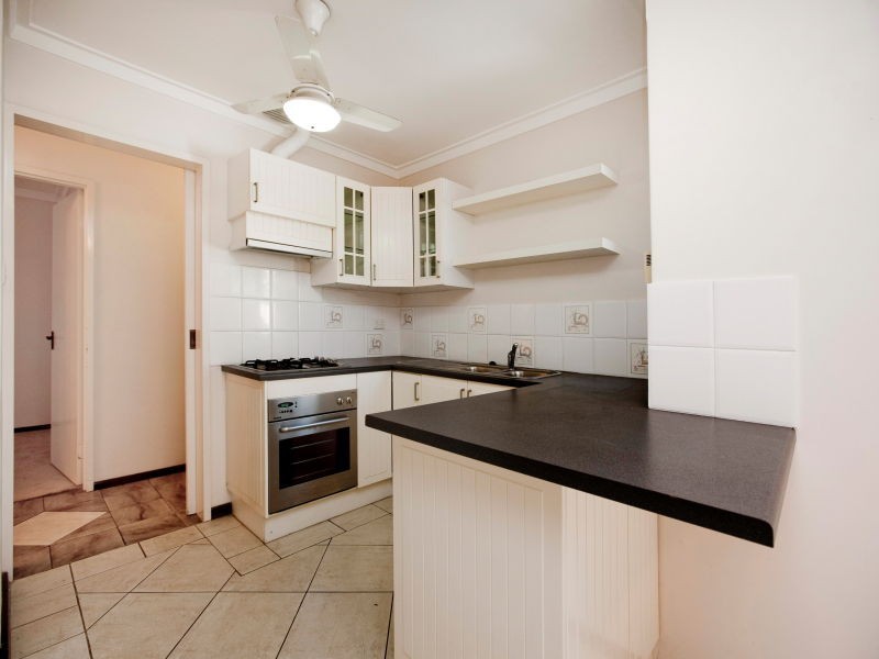 2a Cook Avenue, Hillarys WA 6025