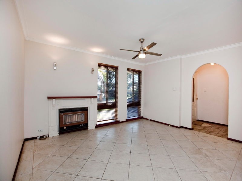 2a Cook Avenue, Hillarys WA 6025