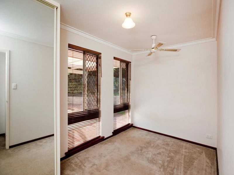 2a Cook Avenue, Hillarys WA 6025