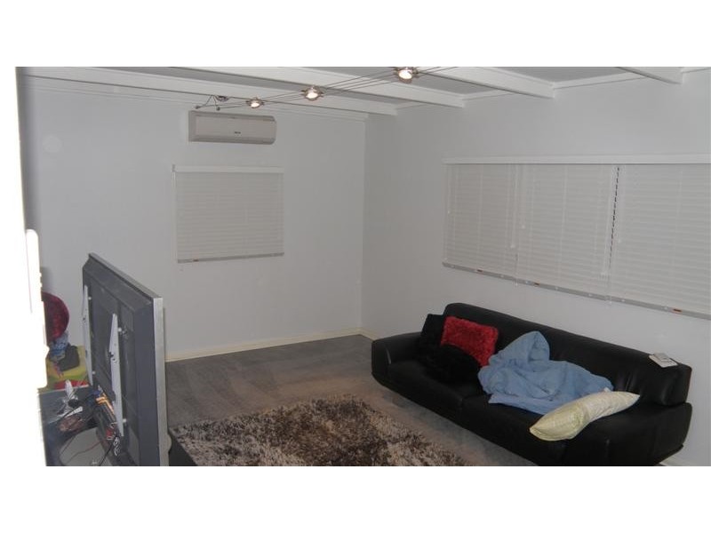 24 Michael Street, Yokine WA 6060