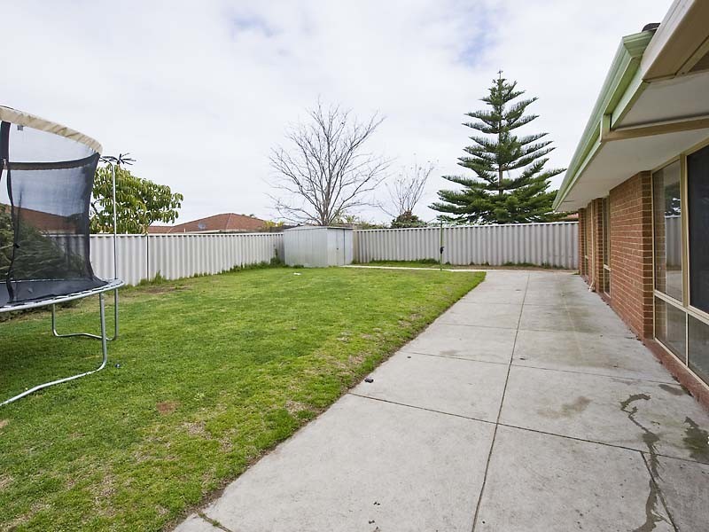 22 Gidgi Way, Waikiki WA 6169