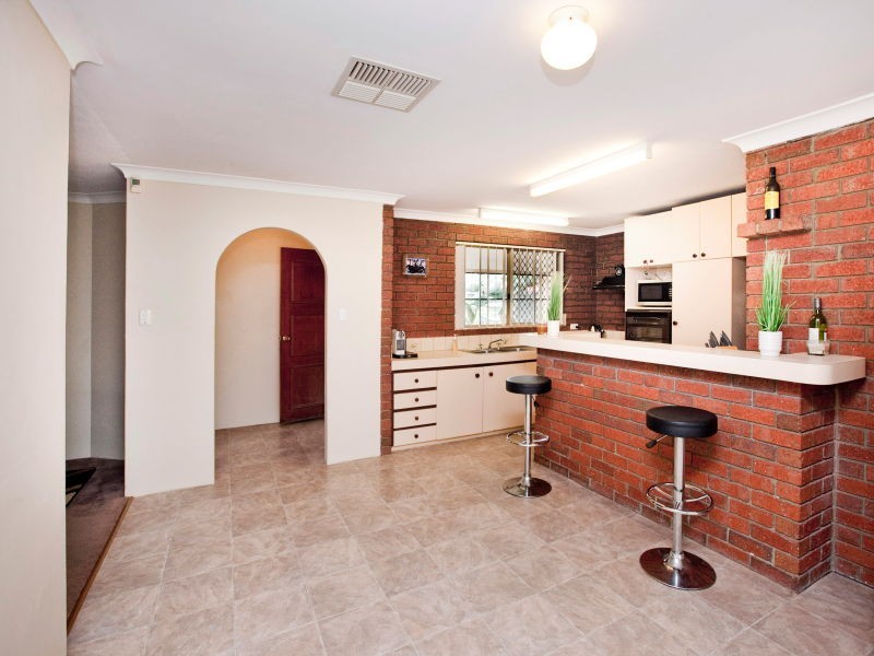 8 Purus Close, Beechboro WA 6063
