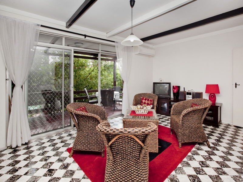 279 Alexander Drive, Dianella WA 6059