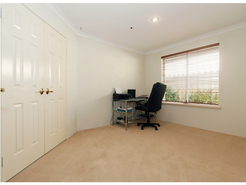 12 Mossfiel Retreat, Landsdale WA 6065