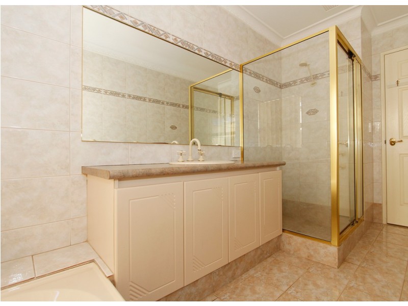 12 Mossfiel Retreat, Landsdale WA 6065