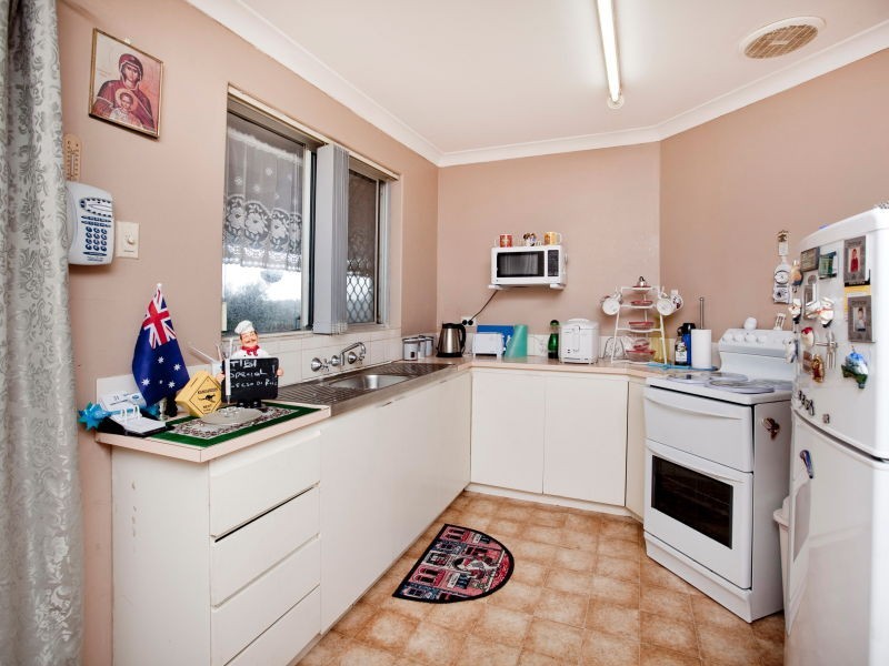 22 Liquidambar Heights, Mirrabooka WA 6061