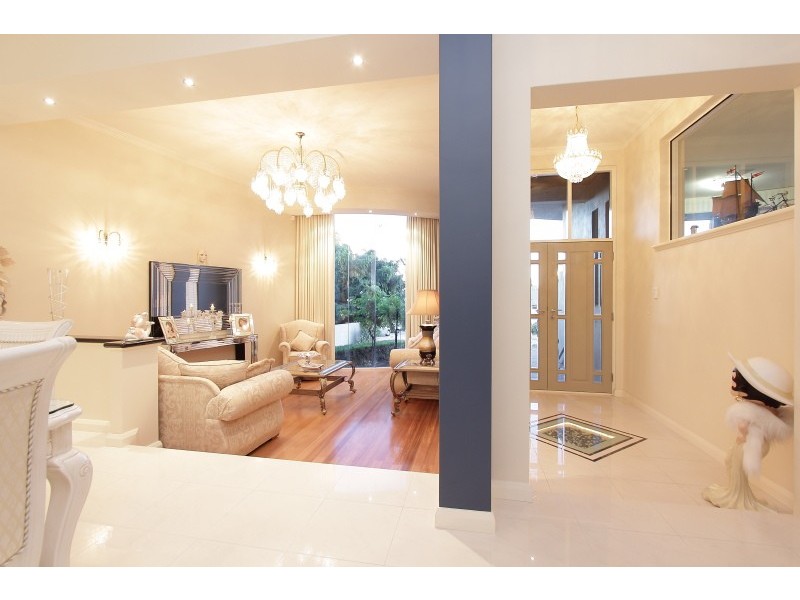 9 Huron Lane, Dianella WA 6059