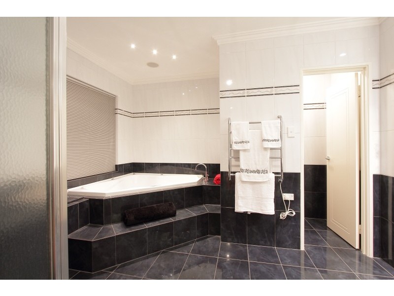 9 Huron Lane, Dianella WA 6059