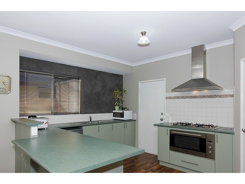 19 Blarney Place, Canning Vale WA 6155