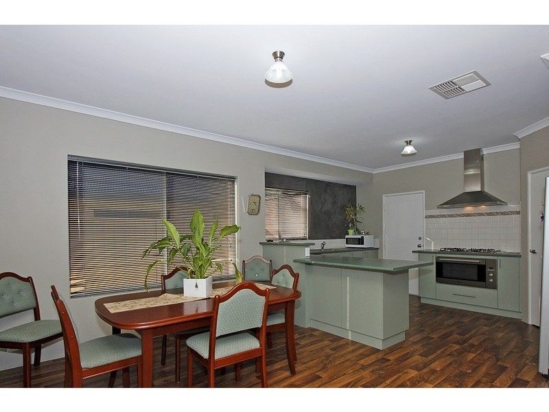 19 Blarney Place, Canning Vale WA 6155