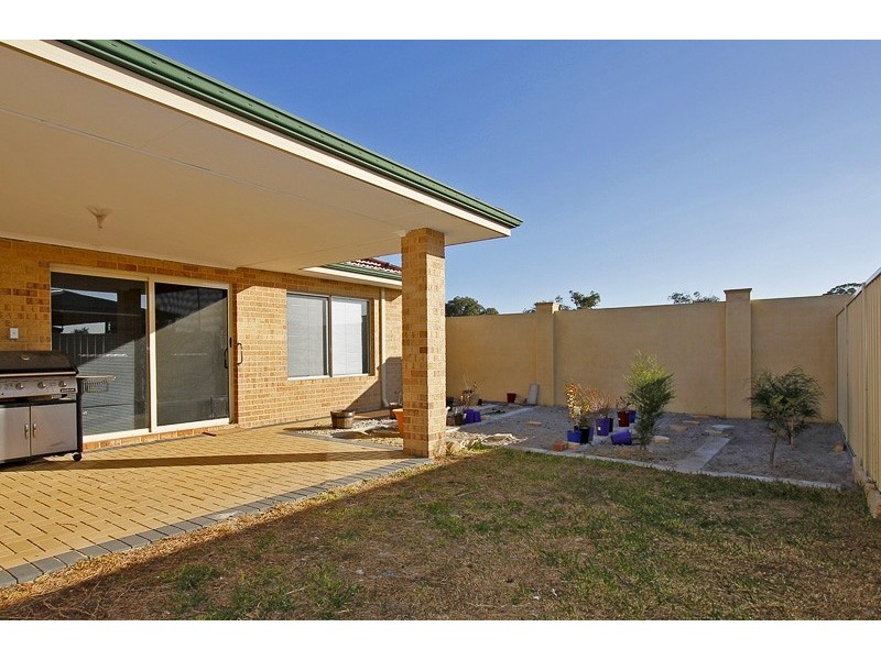 19 Blarney Place, Canning Vale WA 6155