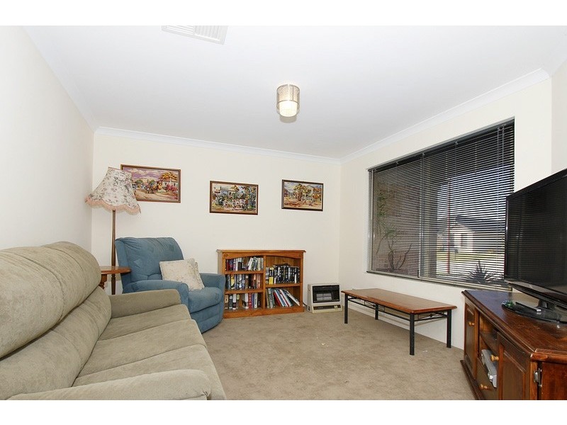 19 Blarney Place, Canning Vale WA 6155