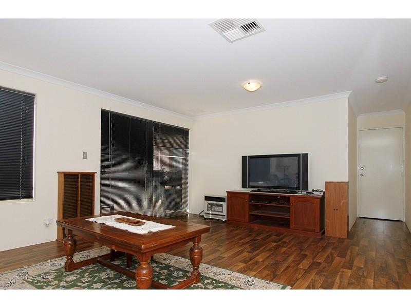 19 Blarney Place, Canning Vale WA 6155