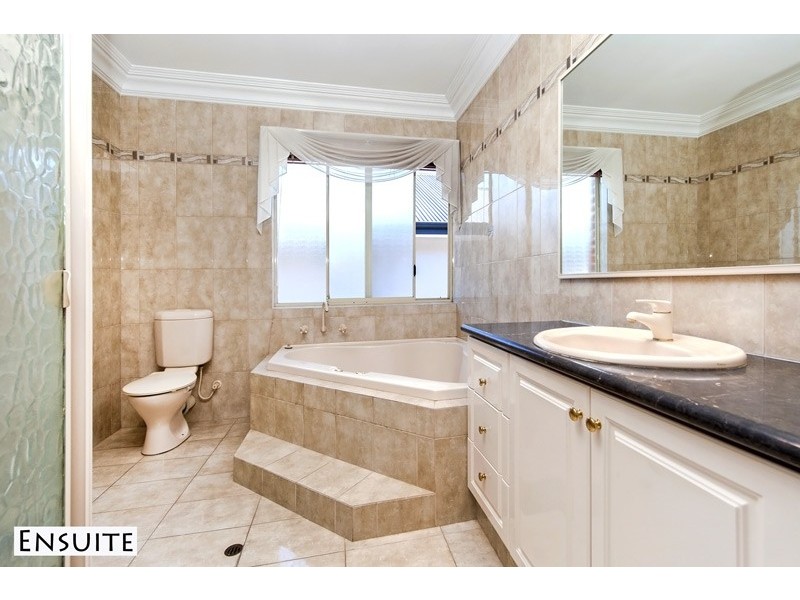 234 Royal Street, Yokine WA 6060