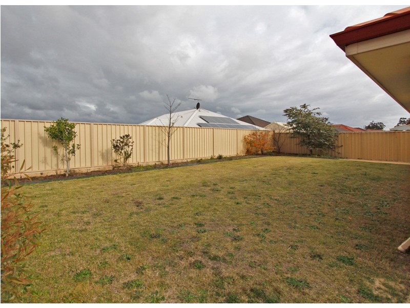 78 Fraser Road North, Canning Vale WA 6155