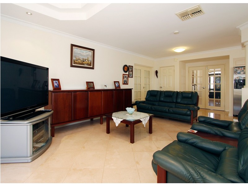 9 Cheval Place, Canning Vale WA 6155
