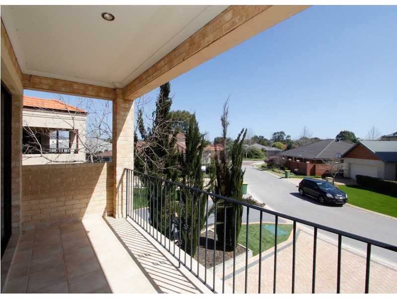 9 Cheval Place, Canning Vale WA 6155