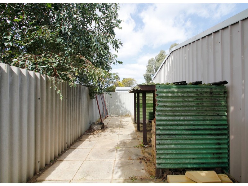 3 Clements Grove, Armadale WA 6112