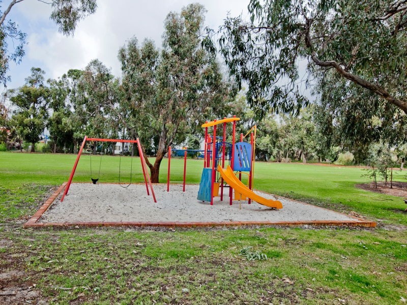 41 Hackbridge Way, Bayswater WA 6053