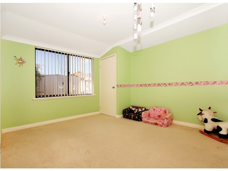 15 Barkley Loop, Canning Vale WA 6155