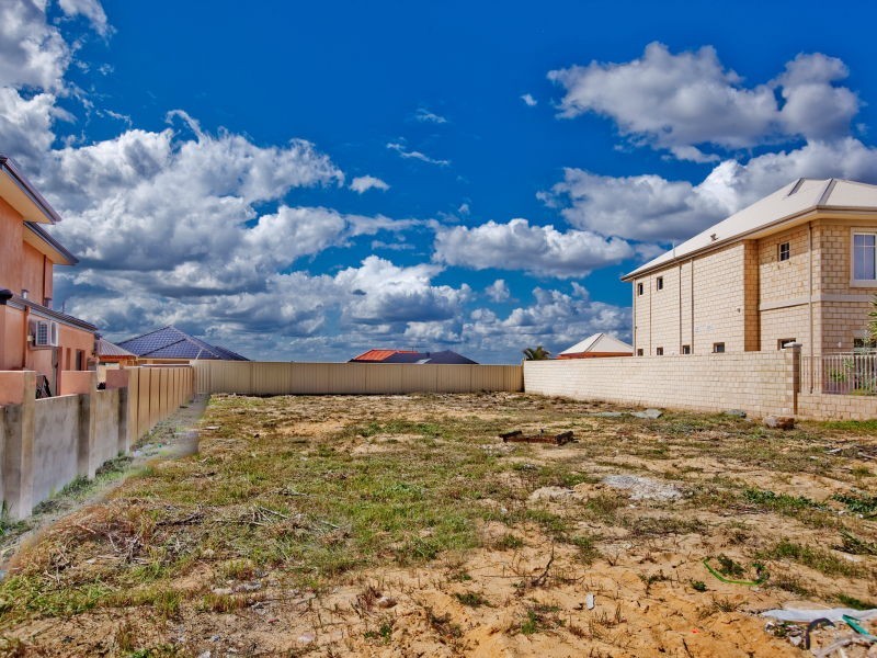 33 Bencubbin Crescent, Dianella WA 6059