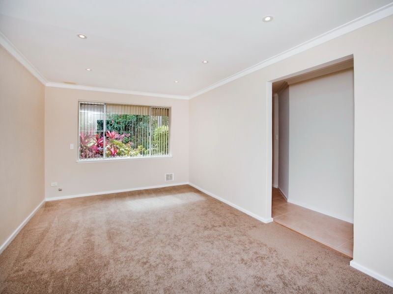 33 Alderhurst Crescent, Bayswater WA 6053