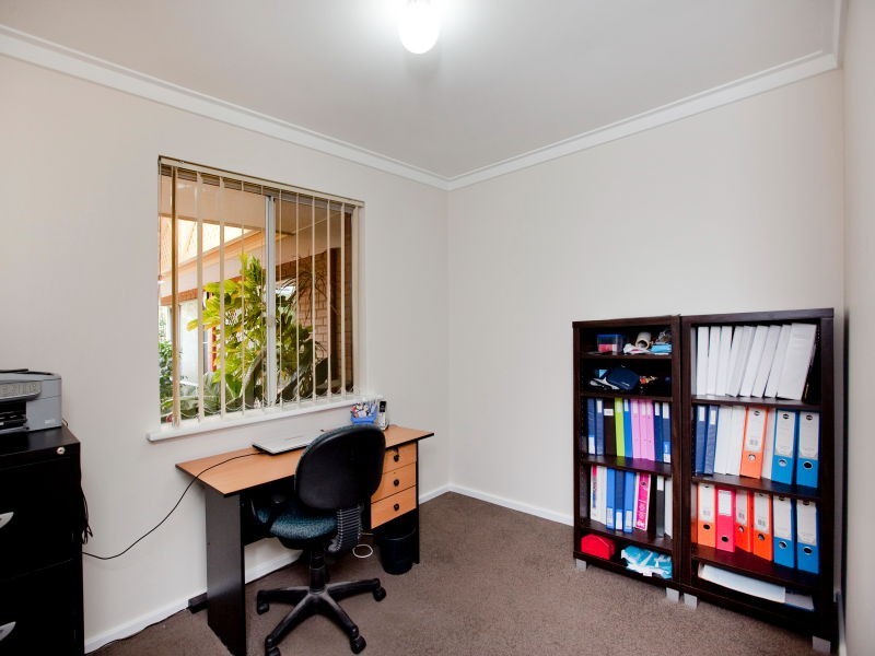 33 Alderhurst Crescent, Bayswater WA 6053