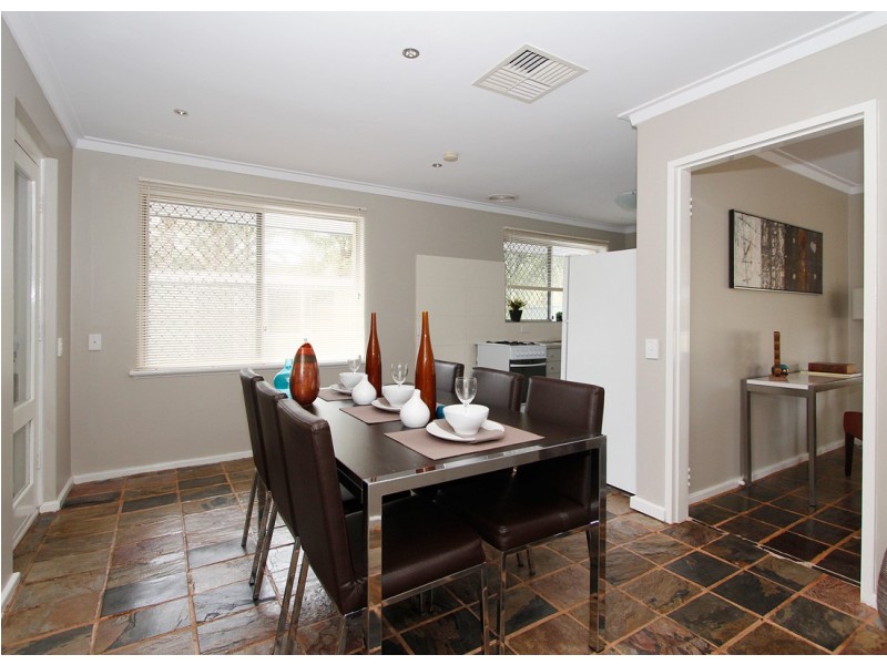 30 Lofties Road, Forrestdale WA 6112