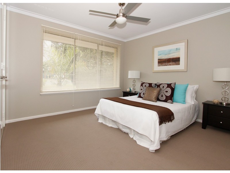 30 Lofties Road, Forrestdale WA 6112