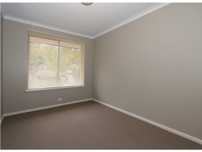 30 Lofties Road, Forrestdale WA 6112