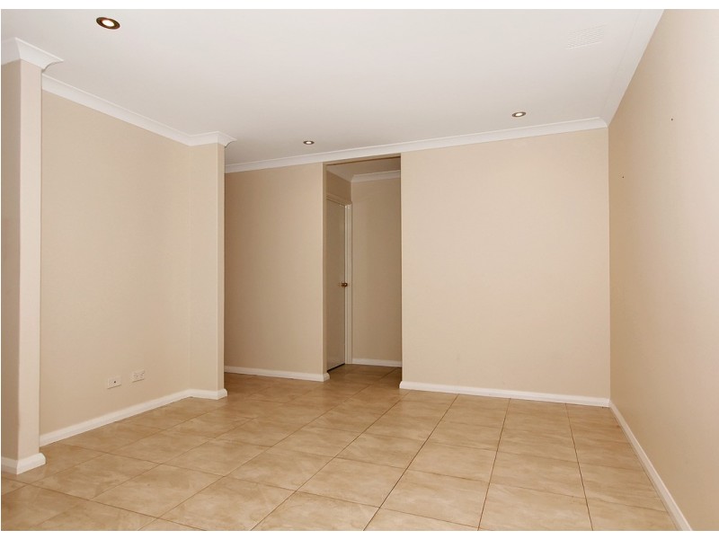 9 Prichard Place, Canning Vale WA 6155