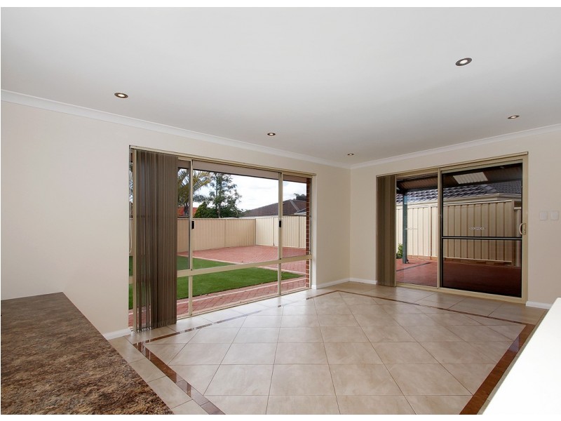 9 Prichard Place, Canning Vale WA 6155