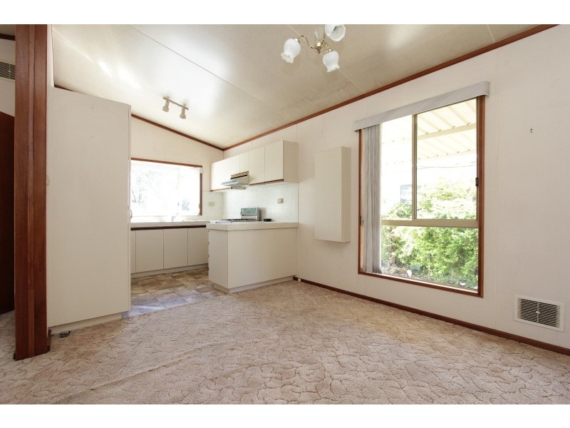 64/91 Benara Road, Caversham WA 6055