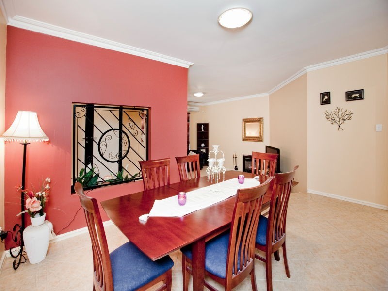 10 Rockdale Pass, Landsdale WA 6065