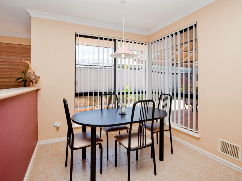 10 Rockdale Pass, Landsdale WA 6065