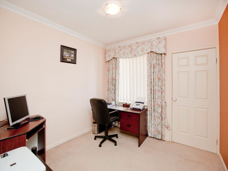 10 Rockdale Pass, Landsdale WA 6065