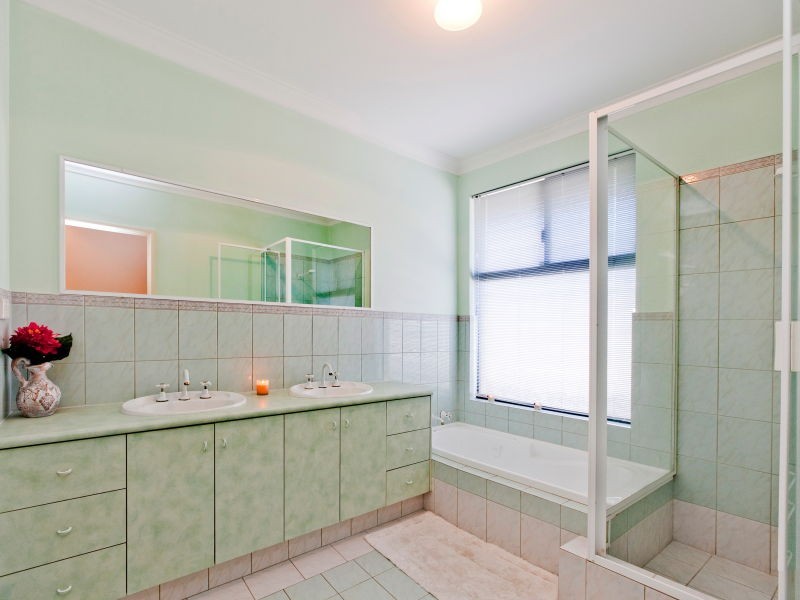 10 Rockdale Pass, Landsdale WA 6065