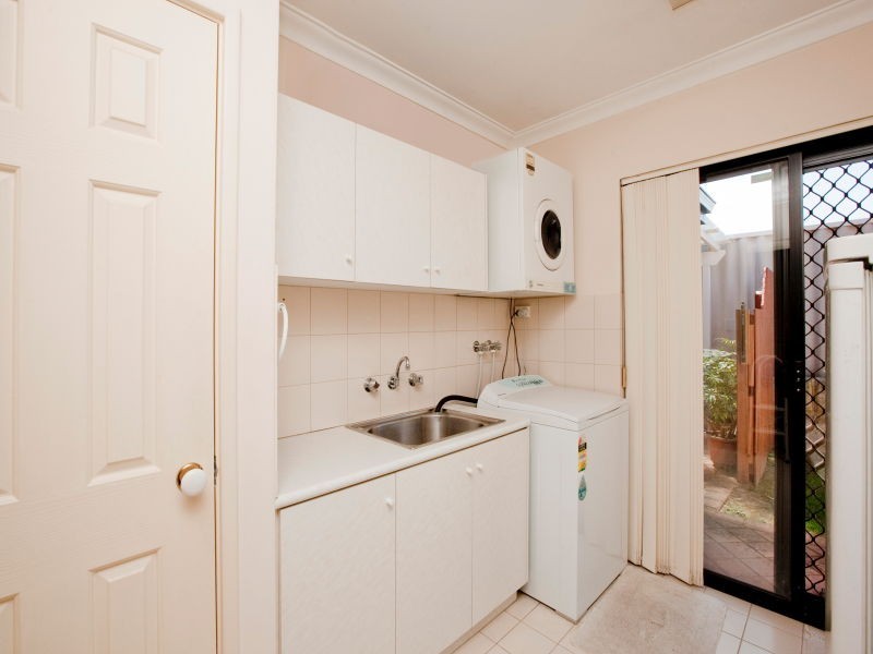 10 Rockdale Pass, Landsdale WA 6065