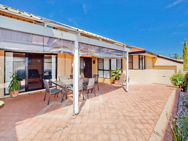 10 Rockdale Pass, Landsdale WA 6065