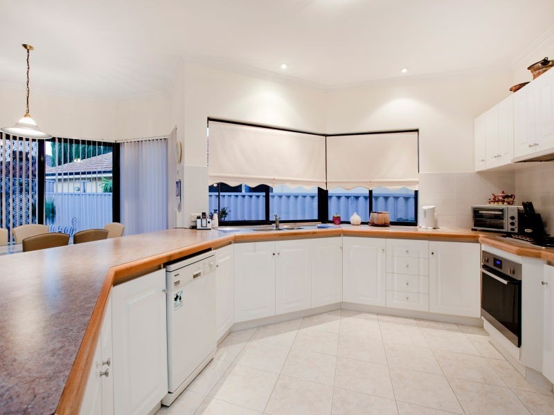 1 Huron Lane, Dianella WA 6059