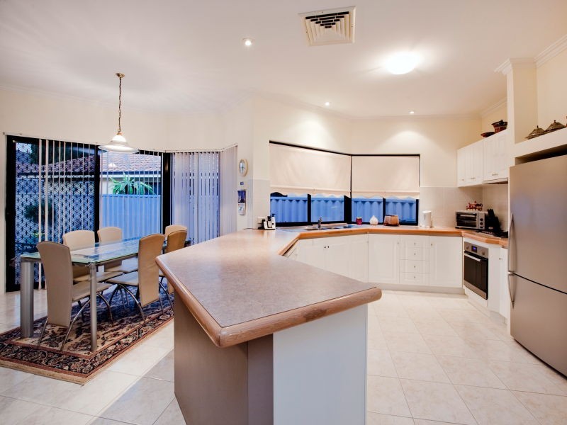 1 Huron Lane, Dianella WA 6059