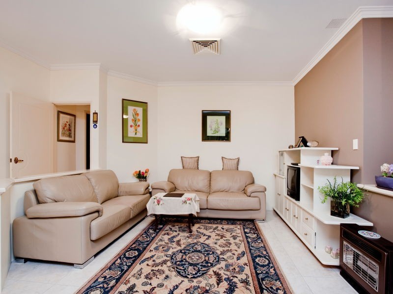 1 Huron Lane, Dianella WA 6059