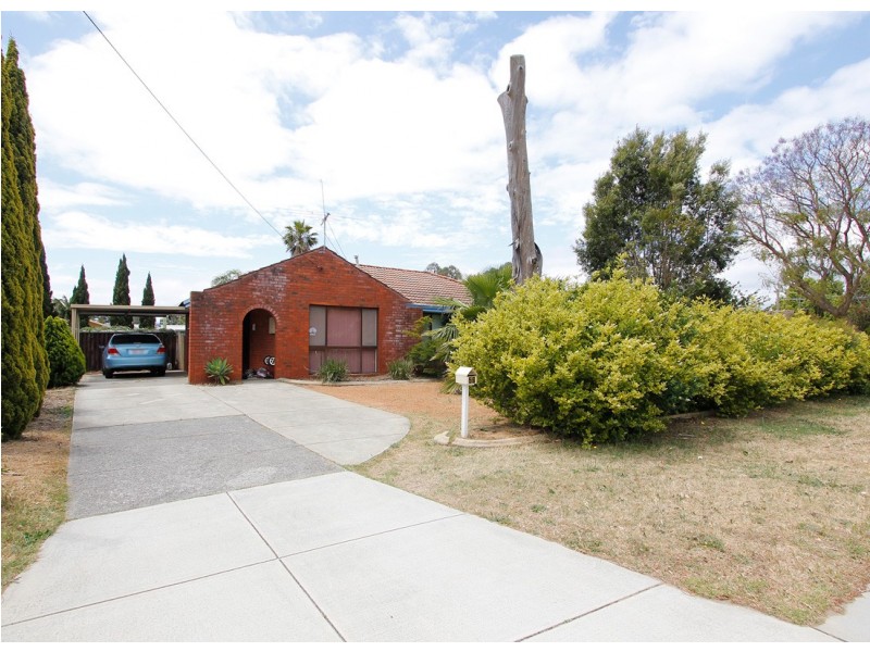 56 Lowanna Way, Armadale WA 6112