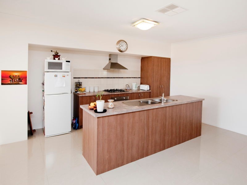 59 Appleby Drive, Darch WA 6065